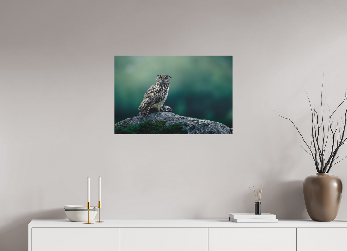 Eagle owl with its prey