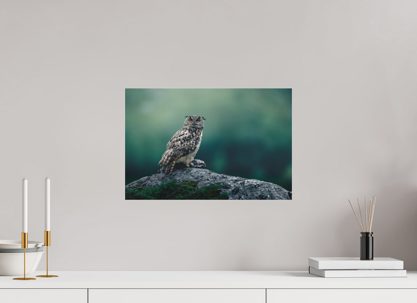 Eagle owl with its prey